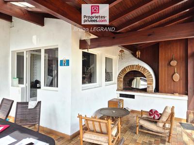 Maison - 450 m² - 12 pièces