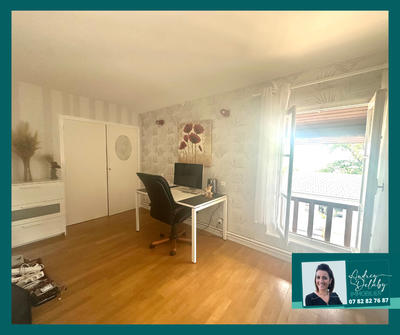 Maison - 203 m² - 8 pièces