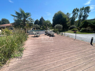 Maison - 120 m² - 5 pièces