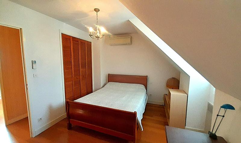 Maison - 132 m² - 8 pièces