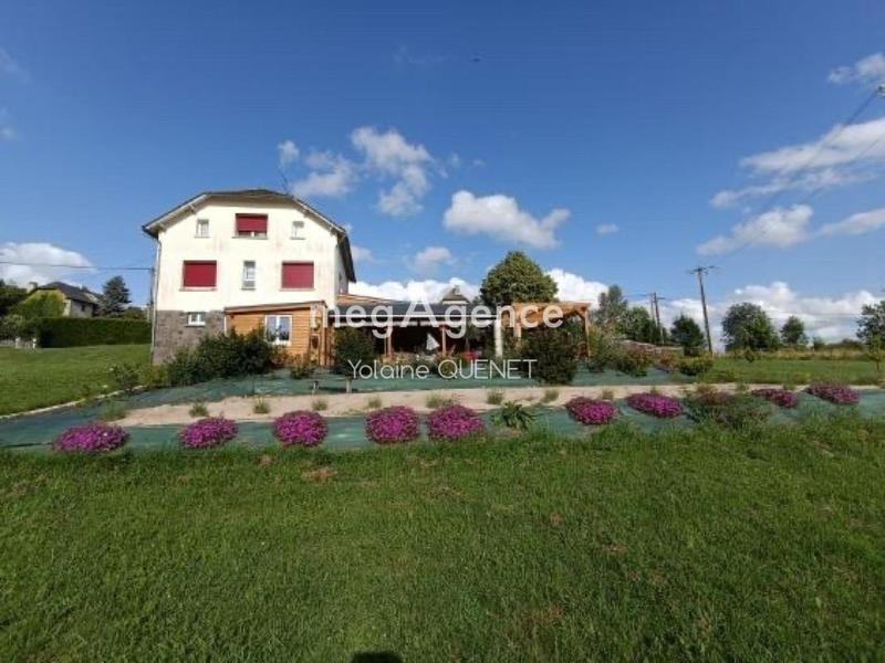 Maison - 170 m² - 5 pièces