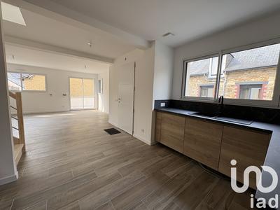 Maison - 96 m² - 4 pièces