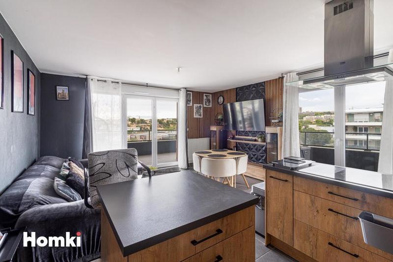 Appartement - 80 m² - 4 pièces