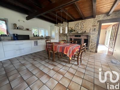 Maison - 330 m² - 14 pièces
