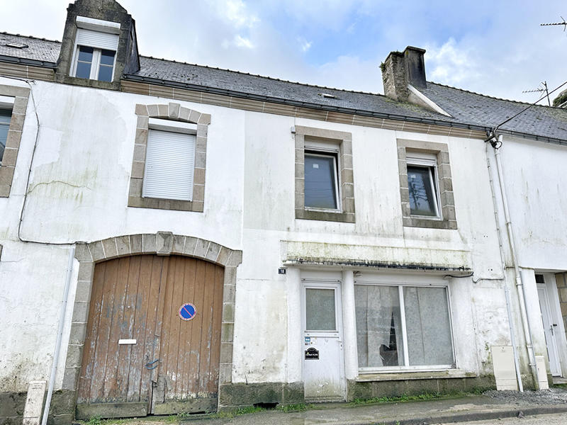 Maison - 250 m² - 8 pièces
