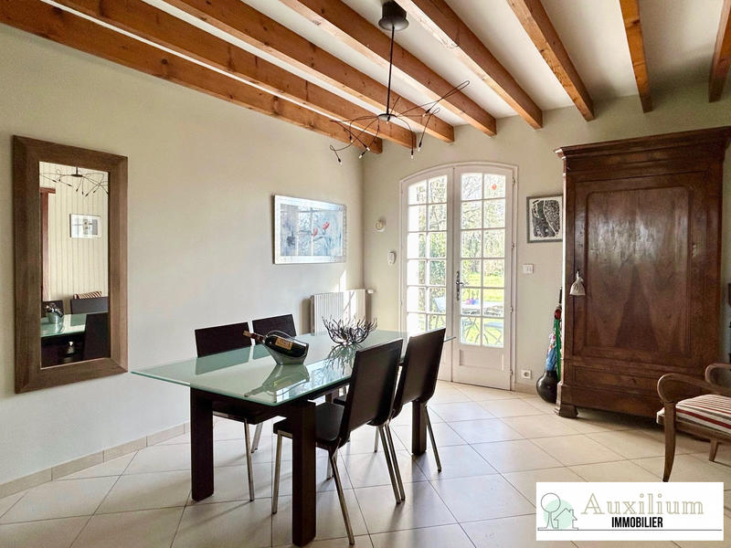 Maison traditionnelle - 146 m² - 6 pièces