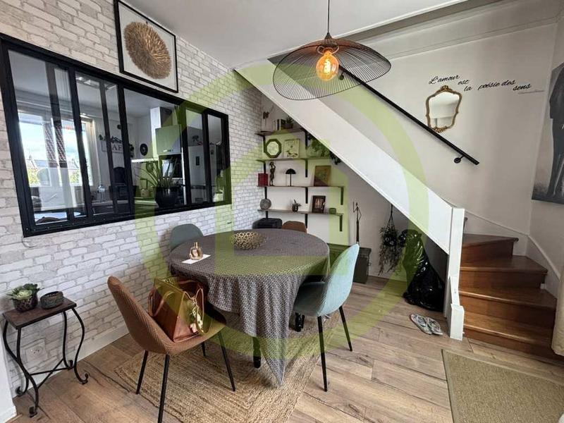 Maison - 100 m² - 4 pièces