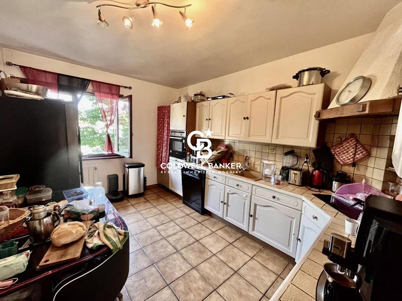 Maison - 260 m² - 8 pièces