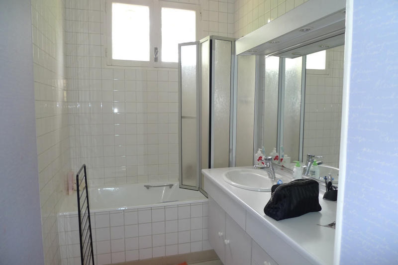 Pavillon - 105 m² - 4 pièces