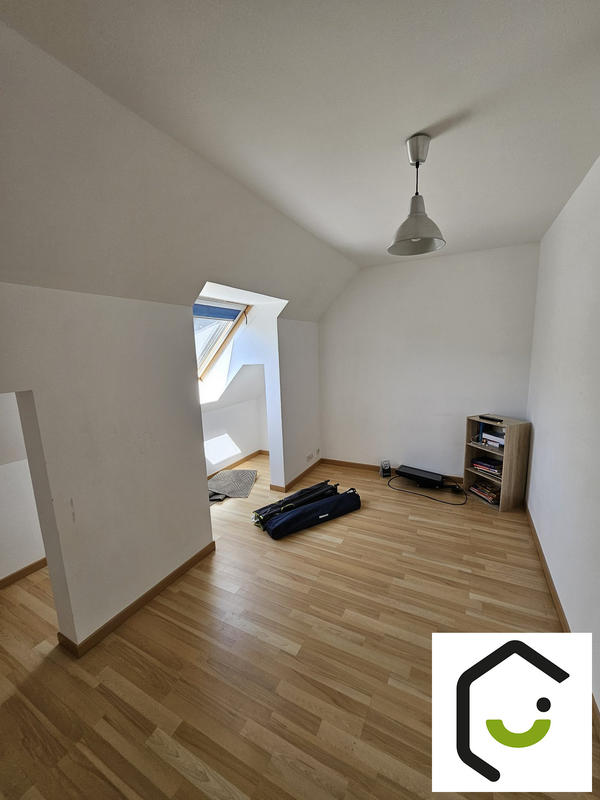 Maison - 87 m² - 5 pièces