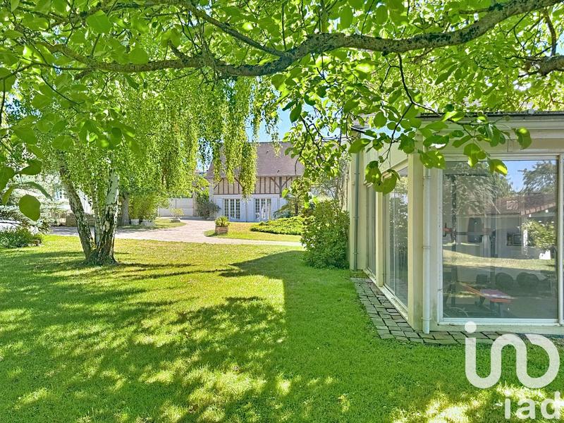 Maison de village - 570 m² - 15 pièces