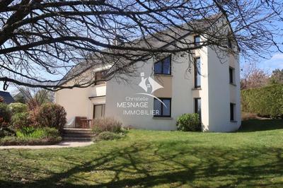 Maison d'architecte - 211 m² - 8 pièces