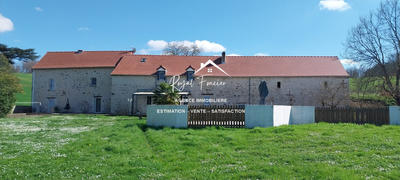 Maison ancienne - 263 m² - 9 pièces