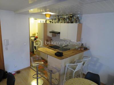 Maison - 200 m² - 6 pièces