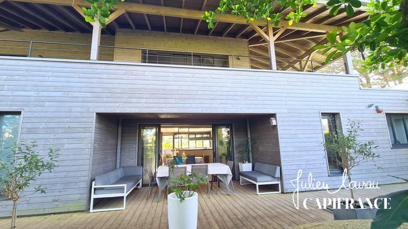 Maison - 185 m² - 6 pièces