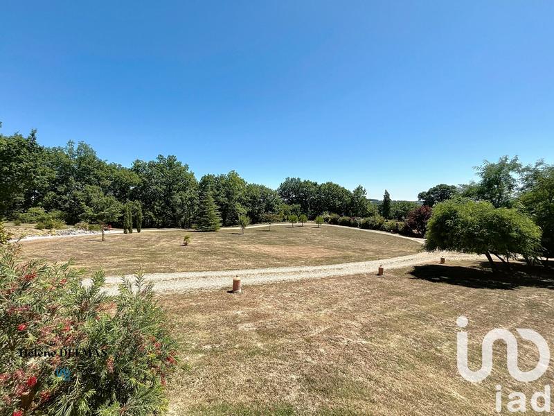 Maison de maîtres - 520 m² - 8 pièces