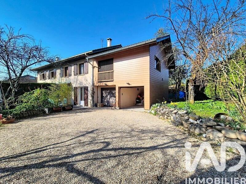 Maison de ville - 122 m² - 6 pièces