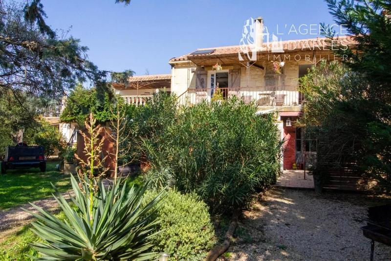 Propriété - 435 m² - 15 pièces