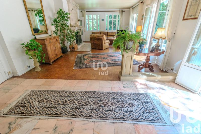 Maison - 190 m² - 9 pièces