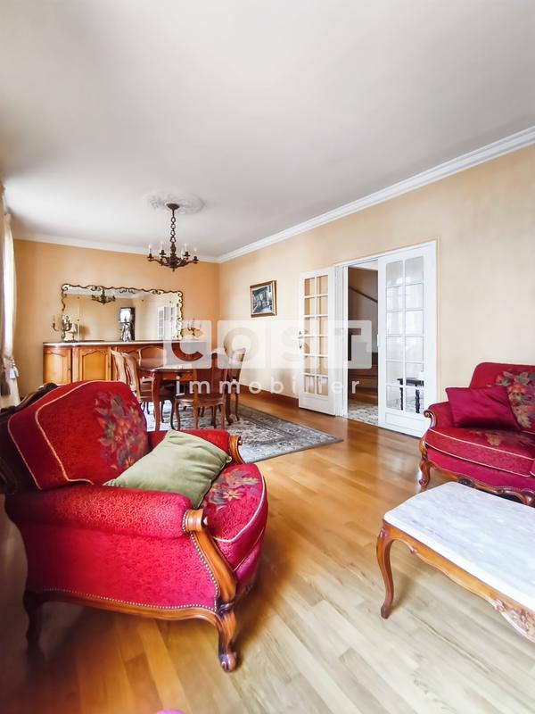 Maison - 139 m² - 7 pièces