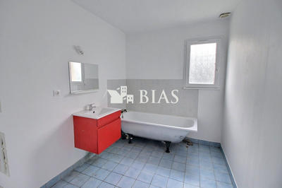 Maison - 115 m² - 4 pièces