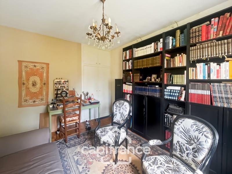 Maison - 166 m² - 7 pièces