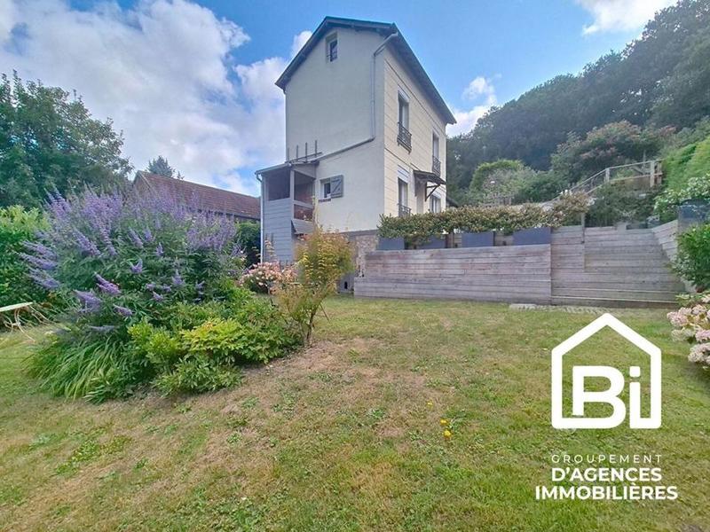 Maison - 96 m² - 4 pièces