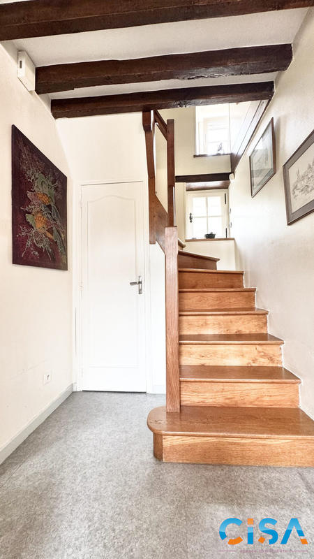 Maison - 80 m² - 5 pièces