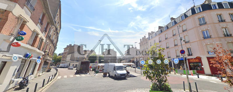 Local commercial - 319 m²