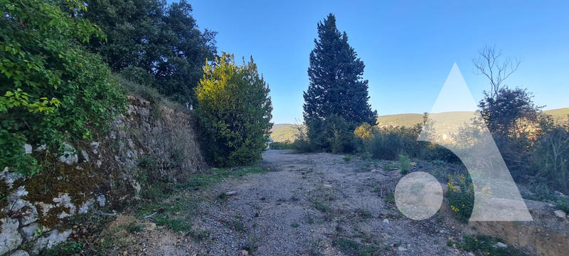 Terrain - 1 058 m²