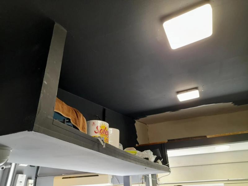 Fonds de commerce - Magasins - 80 m²