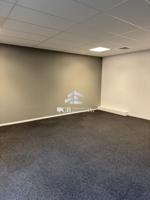 Bureau - 480 m²