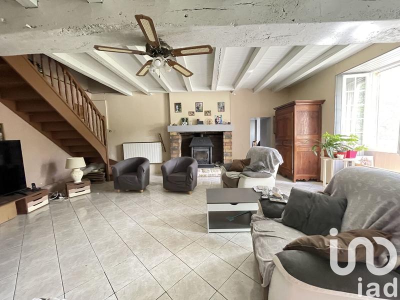 Maison - 201 m² - 6 pièces