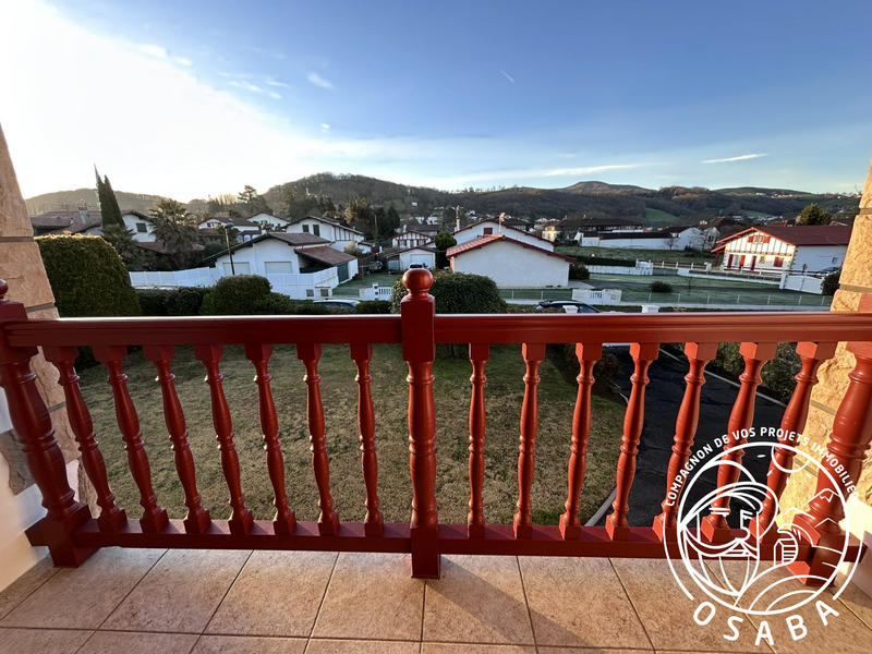 Maison - 167 m² - 6 pièces