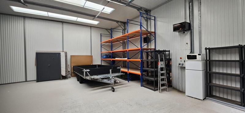 Local d'activités - 200 m²