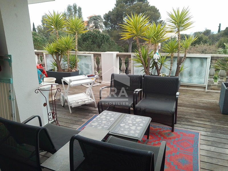 Appartement - 93 m² - 3 pièces