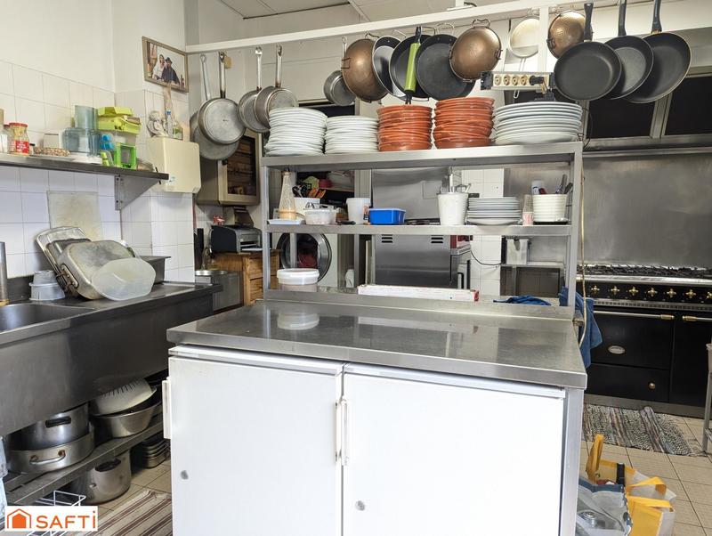 Local commercial - 70 m² - 4 pièces