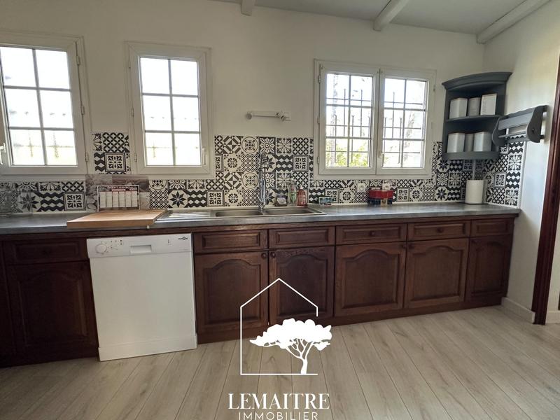 Maison - 136 m² - 6 pièces