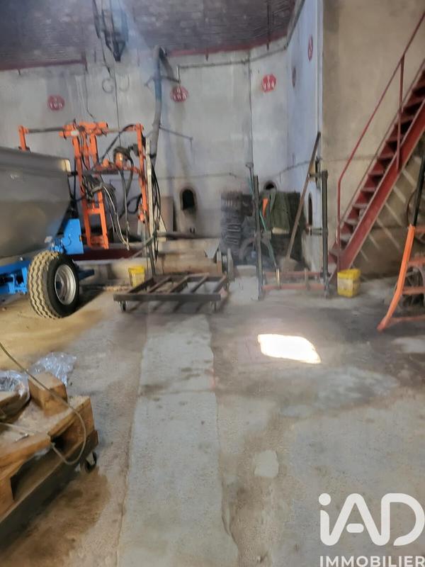 Maison - 600 m² - 16 pièces