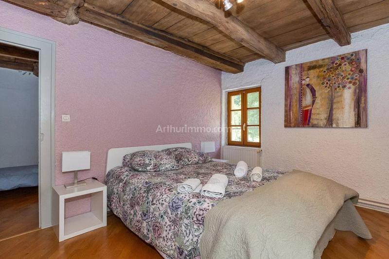 Maison - 164 m² - 12 pièces