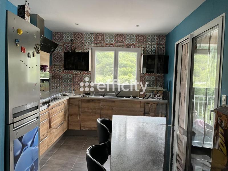 Villa - 186 m² - 9 pièces