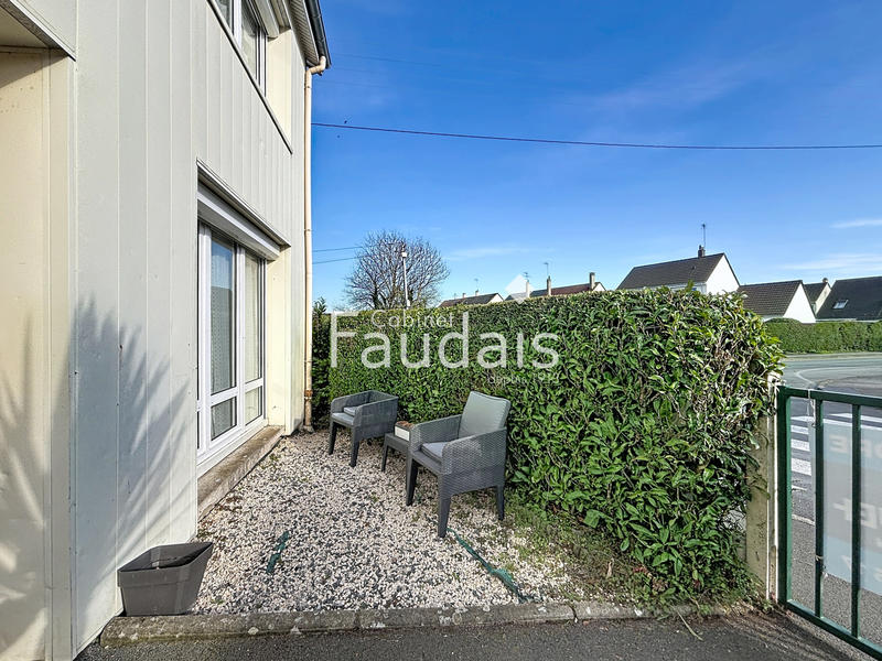 Maison - 104 m² - 6 pièces