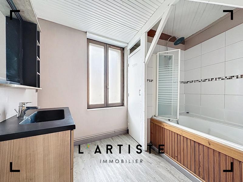 Maison - 87 m² - 5 pièces