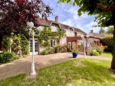 Maison - 174 m² - 6 pièces