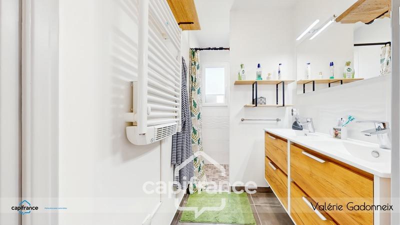 Maison - 94 m² - 4 pièces