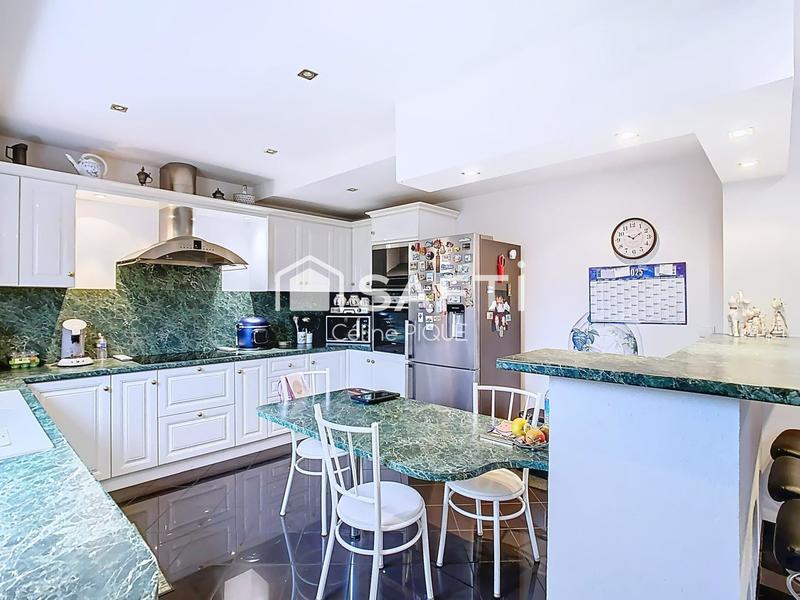 Maison - 115 m² - 5 pièces