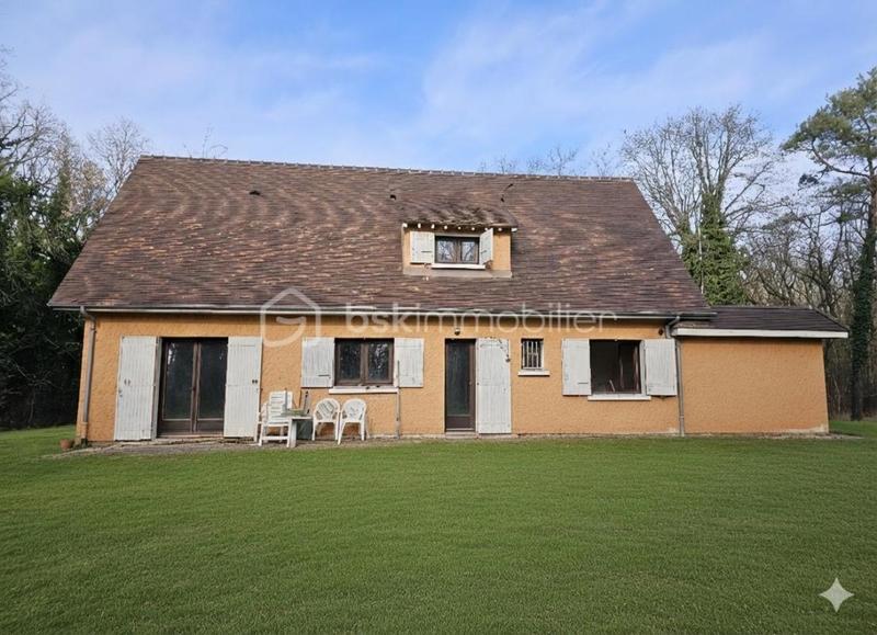 Maison traditionnelle - 144 m² - 7 pièces