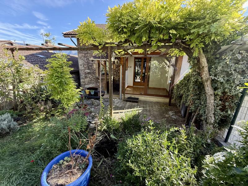 Maison - 149 m² - 8 pièces