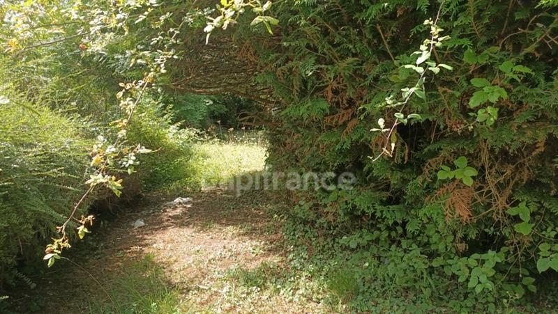 Terrain constructible - 836 m²