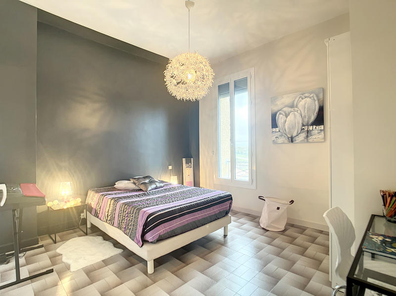 Maison - 264 m² - 7 pièces